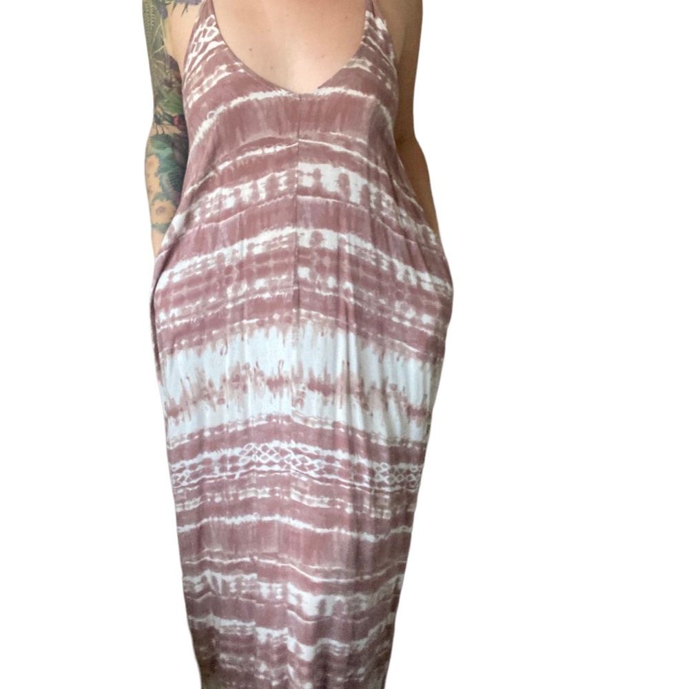 Lulus tye dye maxi dress WITH POCKETS